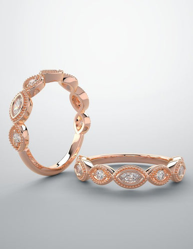 Diamond band, rose gold and diamonds