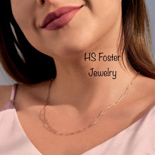 Load image into Gallery viewer, Paperclip necklace. 18” 14kt yellow gold.