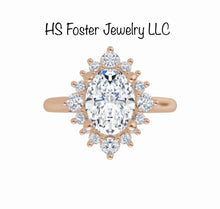 Load image into Gallery viewer, Yellow gold bridal set featuring natural diamonds.
