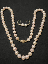 Load image into Gallery viewer, 18 inch pearl necklace. FREE Matching lever back pearl earrings