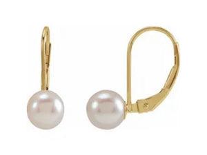 18 inch pearl necklace. FREE Matching lever back pearl earrings